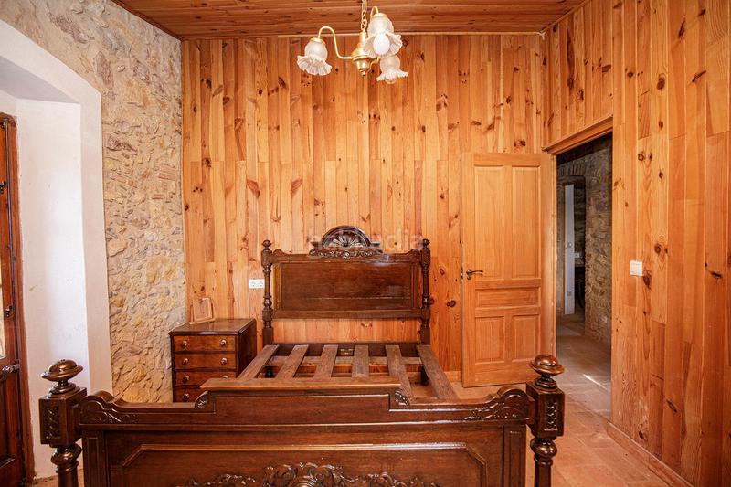 Foto 1bbd2a1d-324b-4c3a-ae2e-d0162a18d0a7. Haus mit parking in Llofriu