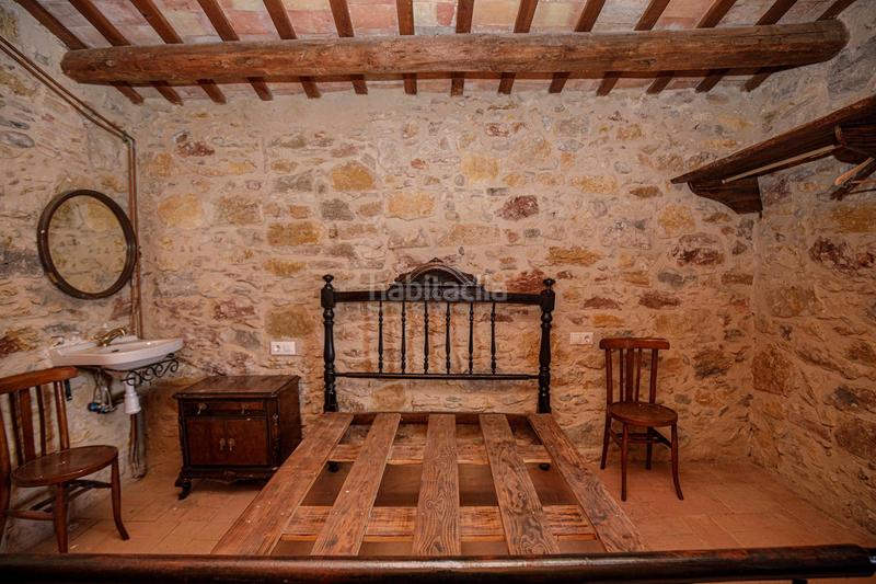 Foto 85924458-11e5-4a67-8860-8b2508626dec. Haus mit parking in Llofriu