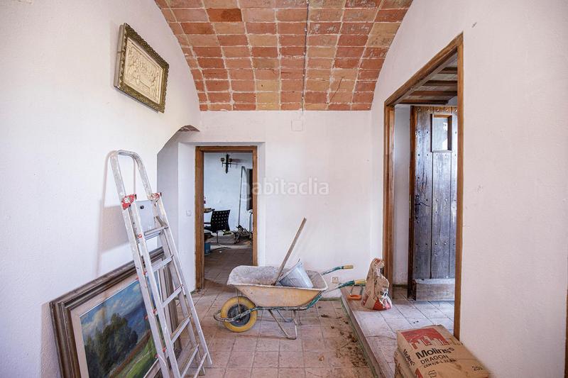 Foto f01d146a-2386-4e63-9336-adebb46b0cc6. Haus mit parking in Llofriu