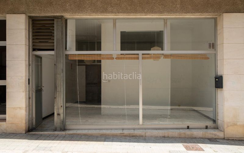 Foto bb25e4d0-bb54-4efd-9e5a-2b0644cb7703. Ufficio in Centre Figueres