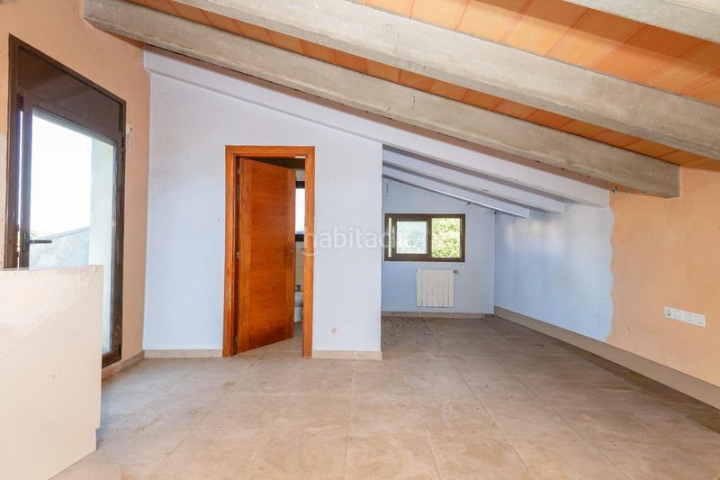 Foto bdc9ffd1-60b6-43fc-aa1a-fd01fe6f66c3. Xalet amb aparcament a Llagostera