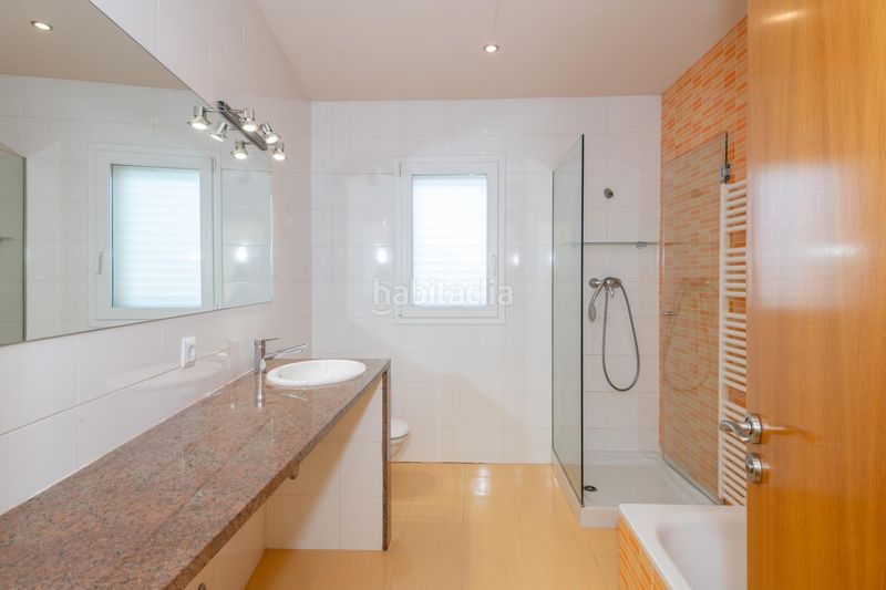 Foto 20b2a22f-948f-4705-8ecb-07bcdb0ac520. Casa  en venta en Flaçà