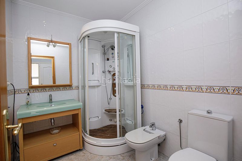 Foto 6f640de3-3c11-48d1-9847-6d60516e70e1. Casa con parcheggio in Celrà