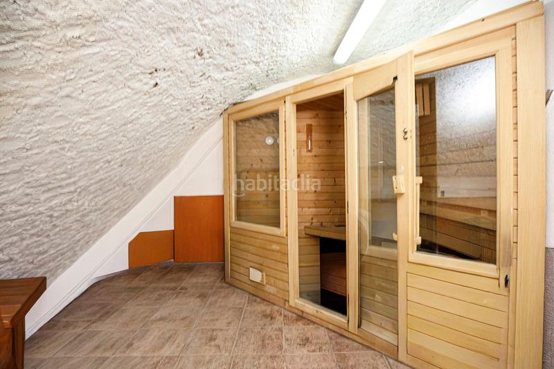Foto c9ca9844-cc61-4d30-941a-4226a2b0ba96. Casa con parcheggio in Celrà