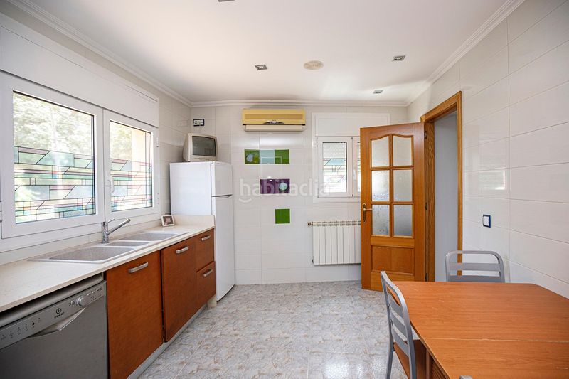 Foto e9a61587-60f8-4a9c-9405-1ee7cbd9def2. Casa con parcheggio in Celrà