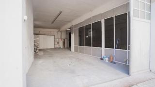 Local Comercial a Eixample-Horta Capallera. Gran local, oportunidad única en figueres!