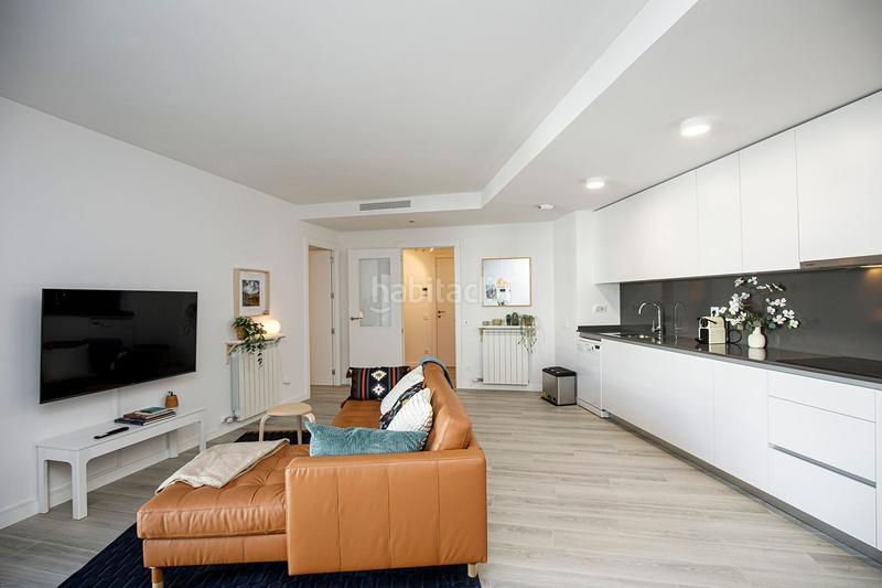 Foto 6fd7931e-8e53-47d9-a989-2130dcf43371. Rent flat with heating pool in Eixample Sud-Migdia Girona