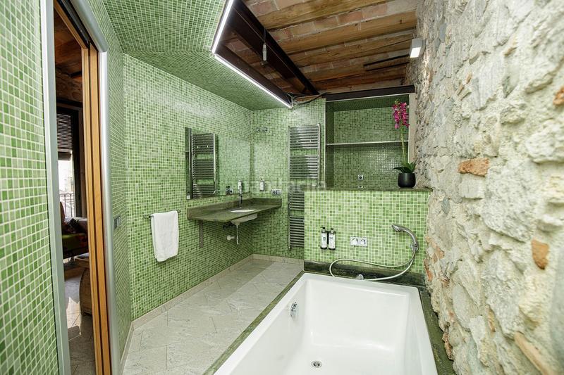 Foto 6e0b1c07-46d2-404c-9cd6-f5824047d7be. Alquiler piso apartamento de dos habitaciones en el barri vell, . alquiler de temporada. en Girona