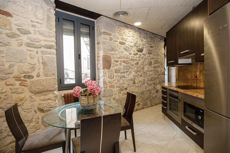 Foto a4eef53e-bb69-4ab6-914b-ad2a745d1a7f. Alquiler piso apartamento de dos habitaciones en el barri vell, . alquiler de temporada. en Girona