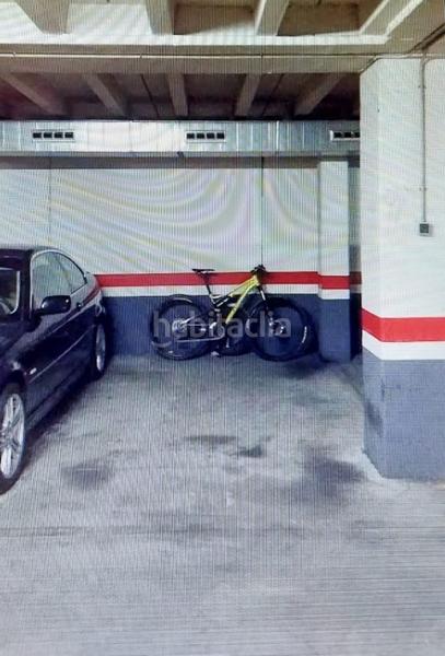 Foto 36ed554f-d79c-4e32-8494-2d228ab48711. Parking coche pàrquing a garatge comunitari en Gràcia Sabadell