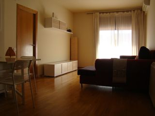 Planta baixa a Sol i Padr�s - Sant Oleguer. Pis amb �mplia terrassa