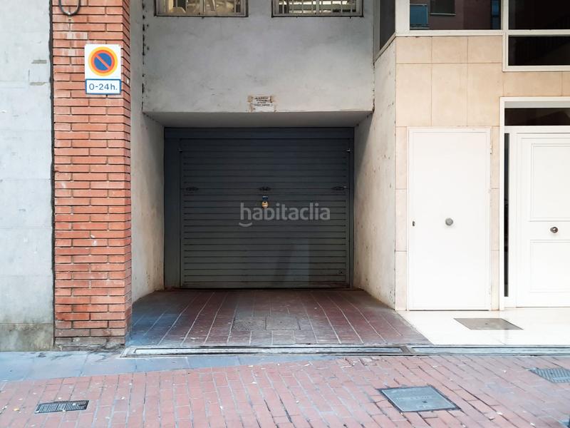 Foto 00073bf7-fd88-4002-8f6d-b3fe77942530. Aparcament cotxe a Navas Barcelona