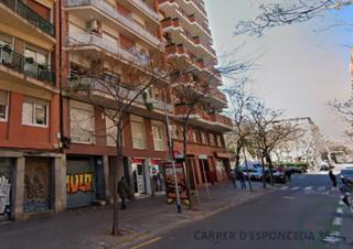 Parking coche en Carrer d'espronceda 363. Venta de 2 plazas de parking en carrer d'esponceda 363