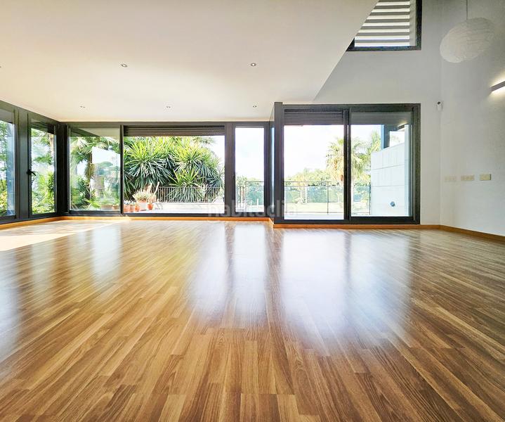 Foto a8400550-6a9a-4a14-8582-375ee1432b28. Casa a schiera con riscaldamento parcheggio piscina in Mataró