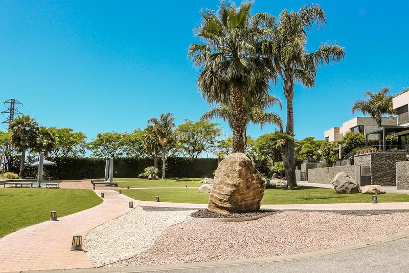 Foto b1d7d57a-8055-4d29-97dd-6e8c1ec6e838. Casa a schiera con riscaldamento parcheggio piscina in Mataró