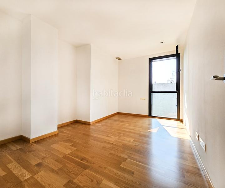 Foto e9f052d1-d195-4d02-b9ca-3cd01a34f91b. Casa a schiera con riscaldamento parcheggio piscina in Mataró