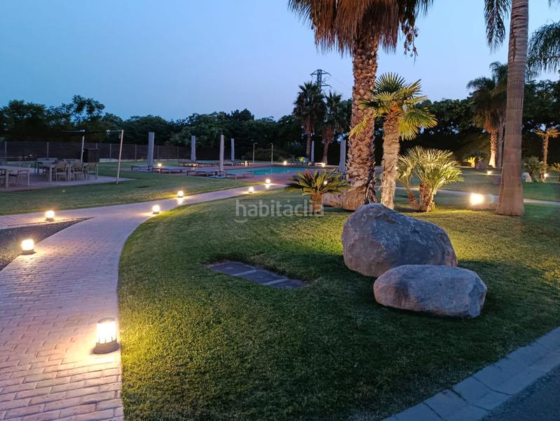 Foto f4773dc9-2f9f-44d6-8db0-c4a1e69837a8. Casa a schiera con riscaldamento parcheggio piscina in Mataró