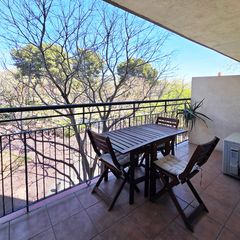 Pis  Passeig de valldaura. Vivienda de 4 habitaciones- dos balcones y vistas, en la guineue