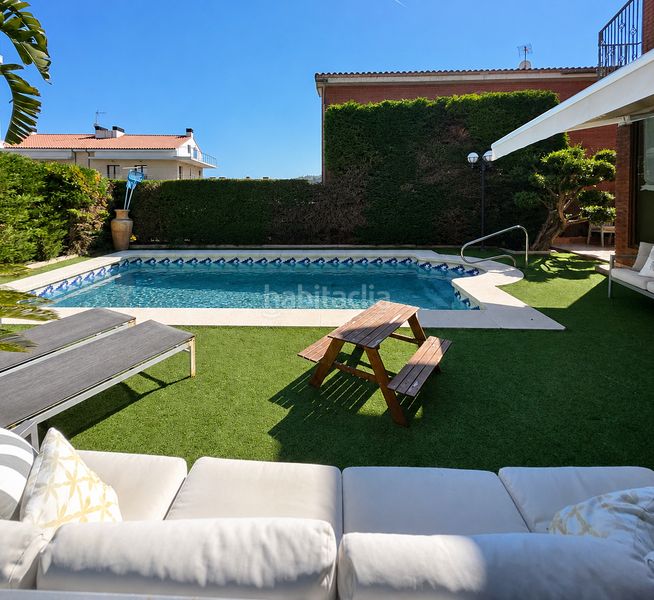 Foto d780420c-fd9a-4760-91b8-b934b70a78b1. Casa amb calefacció aparcament piscina a Tiana