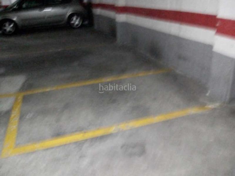 Foto 233e2b8a-b111-451b-99df-3eceb58a6d89. Motorcycle parking in Barrio de Patraix Valencia