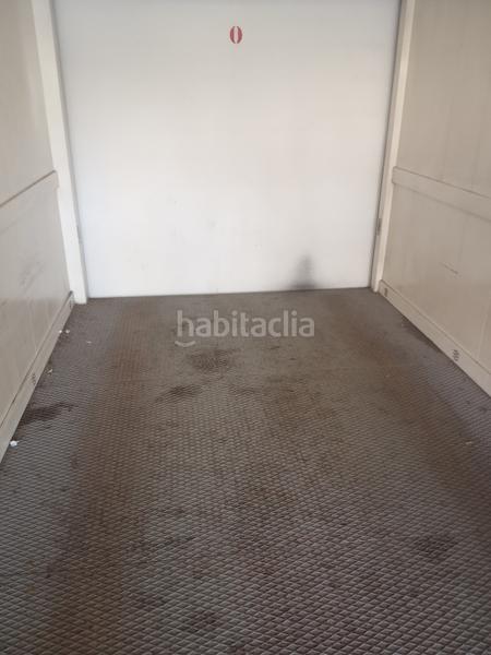 Foto 3b305b49-0373-48b8-9c44-4062eee1a991. Parking voiture dans Sant Pau Valencia