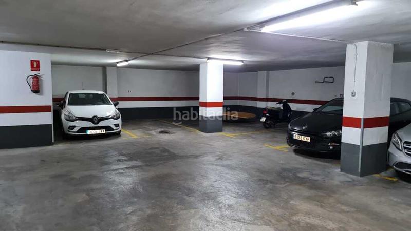 Foto b37165b5-8211-4493-bf4c-fa76b76c98aa. Parking voiture dans Mestalla Valencia