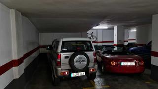 Aparcament cotxe  Amadeo de saboya. Plaza de parking en valencia en algiros  amadeo de saboya