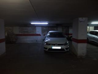Car parking  Passeig zona franca. Plaza de parking en barcelona en montjuic  passeig zona franca