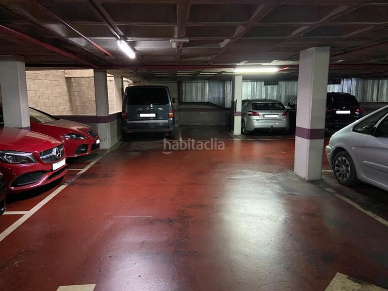 Foto 5fb9f60e-8ef1-46a7-84b0-c037b801f5a8. Autoparkplatz in Sants-Badal Barcelona