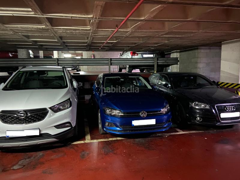 Foto 68efdef6-6b38-4302-afb4-bf202deeab7e. Autoparkplatz in Sants-Badal Barcelona