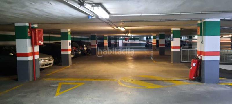 Foto 2a054ed8-166b-4334-84ae-a79fff55bf2a. Car parking in Barrio de Campanar Valencia