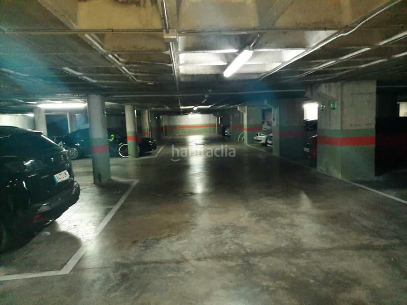 Foto bb38afd3-fa8b-4b30-87d0-1cb29a5f27cd. Parking voiture dans Sant Pau Valencia