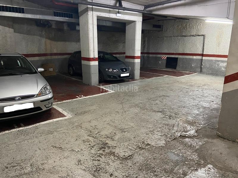 Foto 4ced3ae9-9c62-4dbe-83a9-5fec08264948. Parking coche plaza de parking en sants constitucio en Barcelona