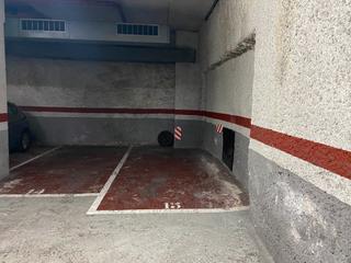 Aparcament cotxe  Constitucio. Plaza de parking en barcelona en sants  constitucio