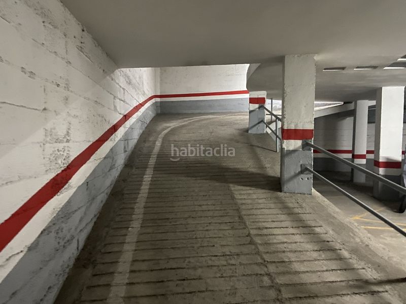 Foto 1343b1b0-c658-4763-8980-803aefa5a669. Aparcament cotxe a Sants Barcelona