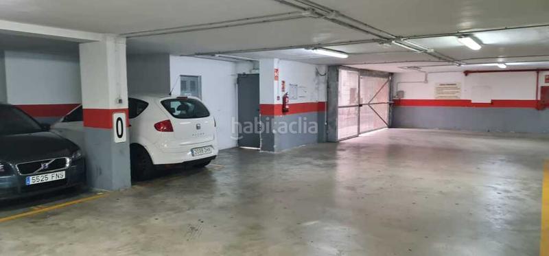 Foto e46fae9d-4042-4e91-8a03-431576e8eab4. Parking voiture dans El Mercat Valencia