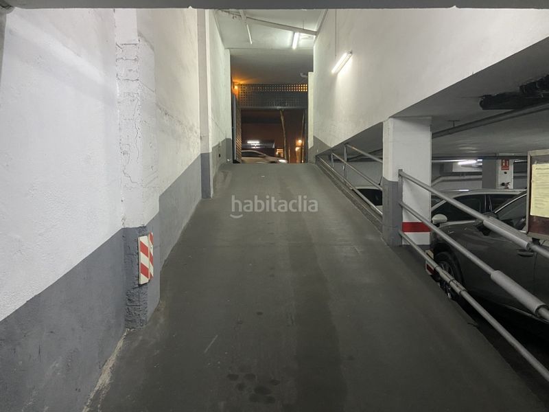 Foto 8496a0fc-f6f5-4e2a-ac7a-4b89b5a5183d. Aparcament cotxe a La Nova Esquerra de l´Eixample Barcelona