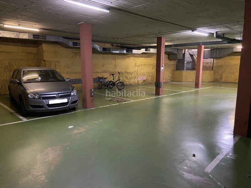 Foto e207e7ed-b949-4d3c-bfa5-5ee107255969. Aparcament cotxe a Vallcarca - Penitents Barcelona