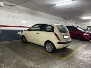 Parking voiture à Dos De Maig