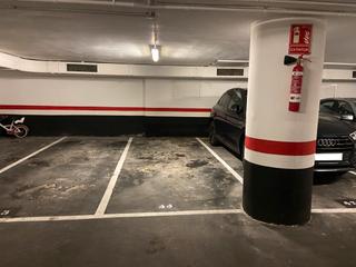 Parking coche  Via augusta. Plaza de parking en barcelona en sant gervasi  via augusta