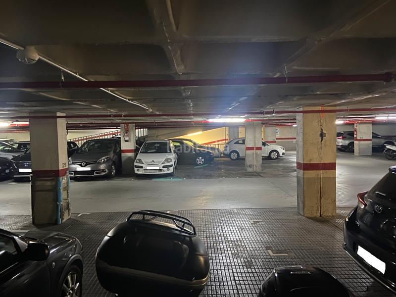 Foto 8fb62d27-1112-40ec-8885-a499c9c80374. Parking coche plaza de parking en camp d en grassot industria en Barcelona
