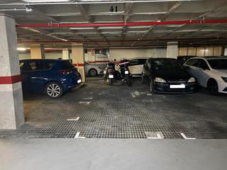 Aparcament cotxe  Industria. Plaza de parking en barcelona en camp d en grassot  industria