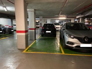 Aparcament cotxe  Casanova. Plaza de parking en barcelona en eixample esquerra  casanova