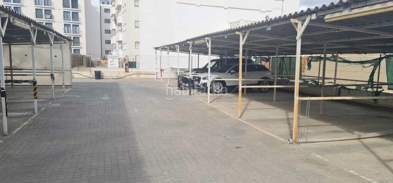 Foto 206ca9a8-4628-42bb-b371-f29927ad142c. Parking voiture dans Barrio Benicalap Valencia