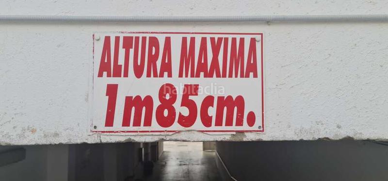 Foto bf296766-1c6c-4edc-9186-f291b0e3108b. Parking voiture dans Barrio Benicalap Valencia