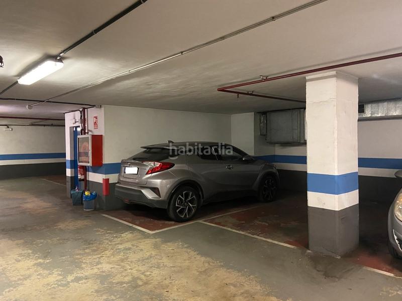 Foto eb1c2882-e0fe-4d36-9fc7-92ec6d76d5f2. Posto auto in Tres Torres Barcelona