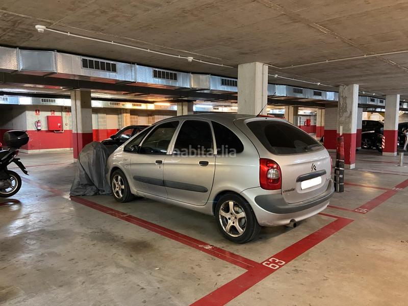 Foto 68da2237-c1aa-4e59-9afc-8aed118fe445. Parking coche plaza de parking en avinguda de la clota en Sant Cugat del Vallès