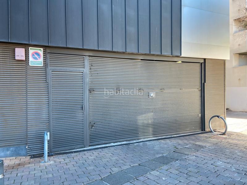 Foto b0db1644-7667-46fa-a856-932680c38ef8. Parking coche plaza de parking en avinguda de la clota en Sant Cugat del Vallès
