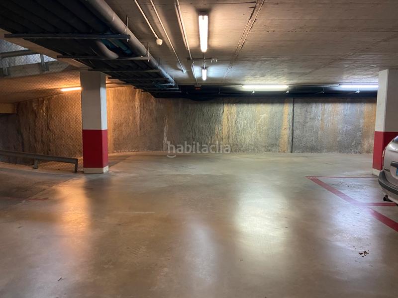 Foto f3548708-90b2-46c6-82c3-9da6c370c091. Parking coche plaza de parking en avinguda de la clota en Sant Cugat del Vallès