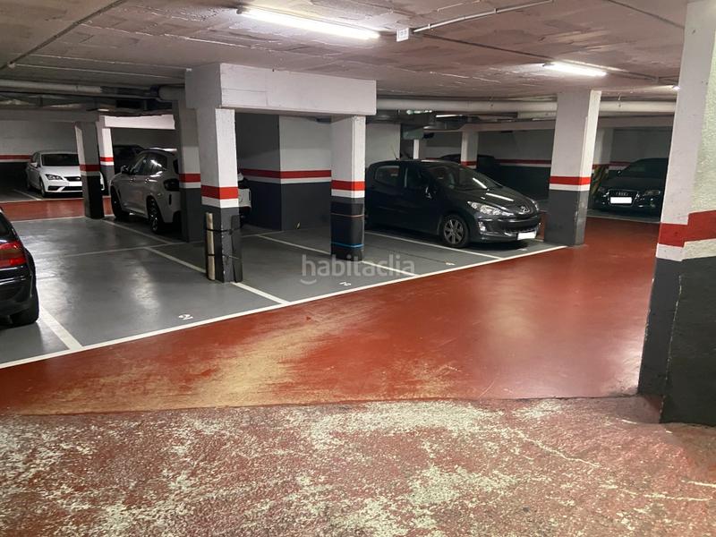 Foto 41409c61-bcf2-4047-876c-15afebebd1c1. Parking coche plaza de parking en les corts equador en Barcelona